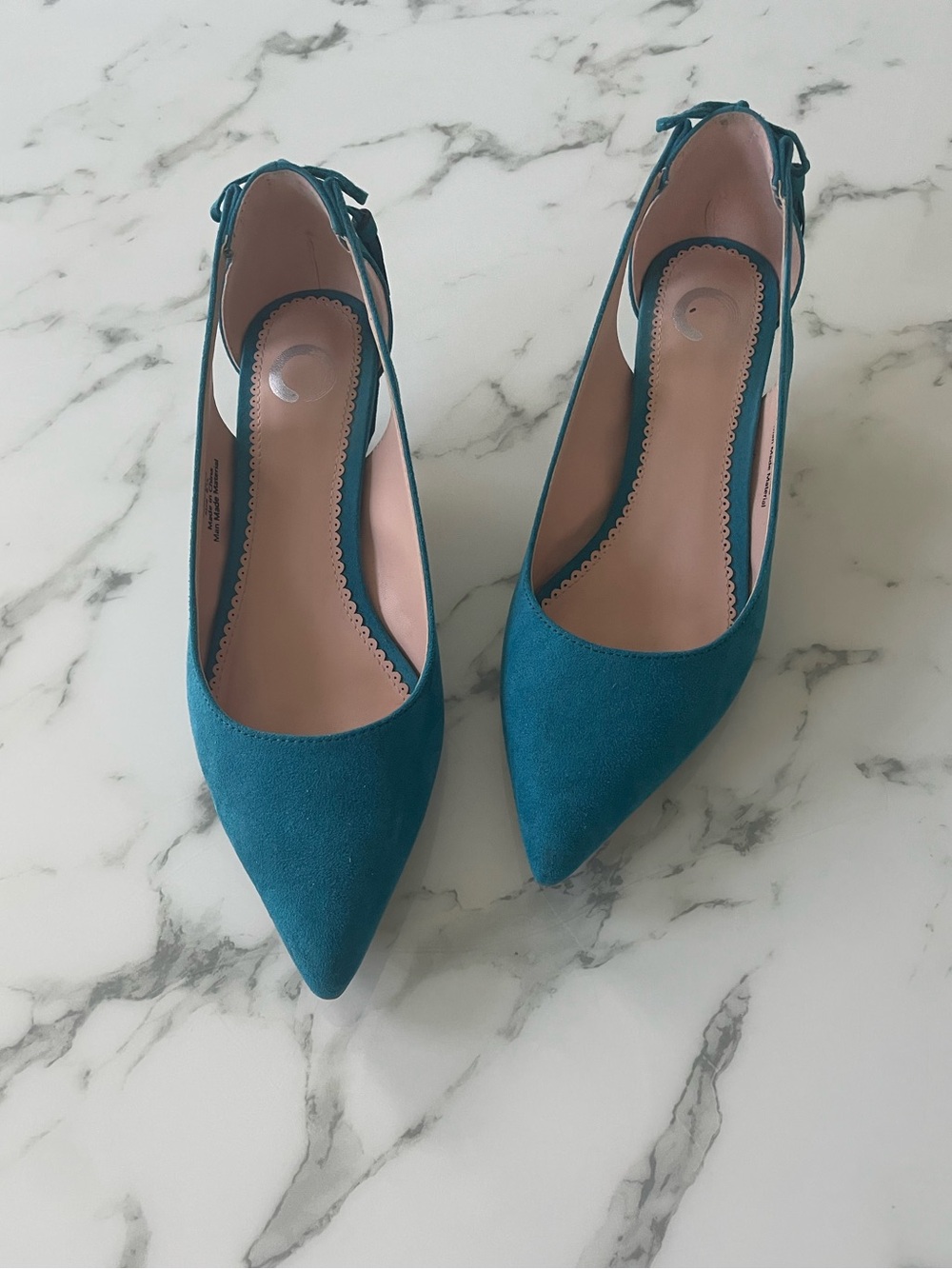 Women’s Gorgeous Teal Blue Kitten Heels!